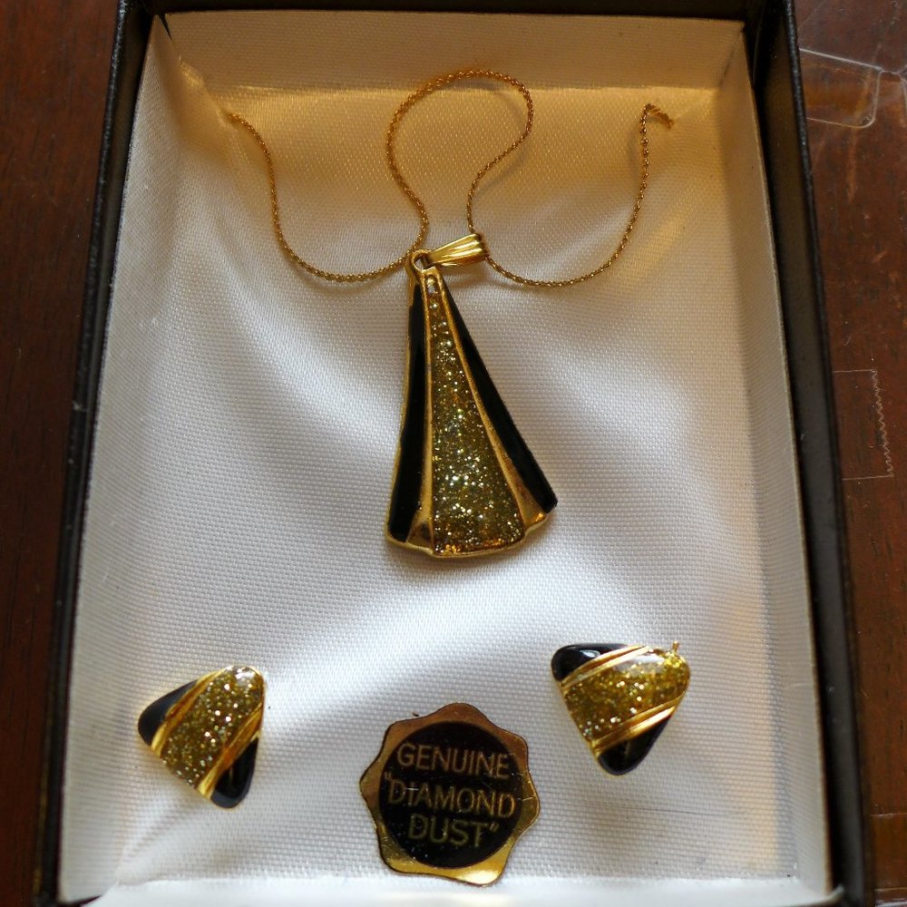 Van Doran NOS Goldtone Genuine Diamond Dust/Black Enamel Necklace/Earrings